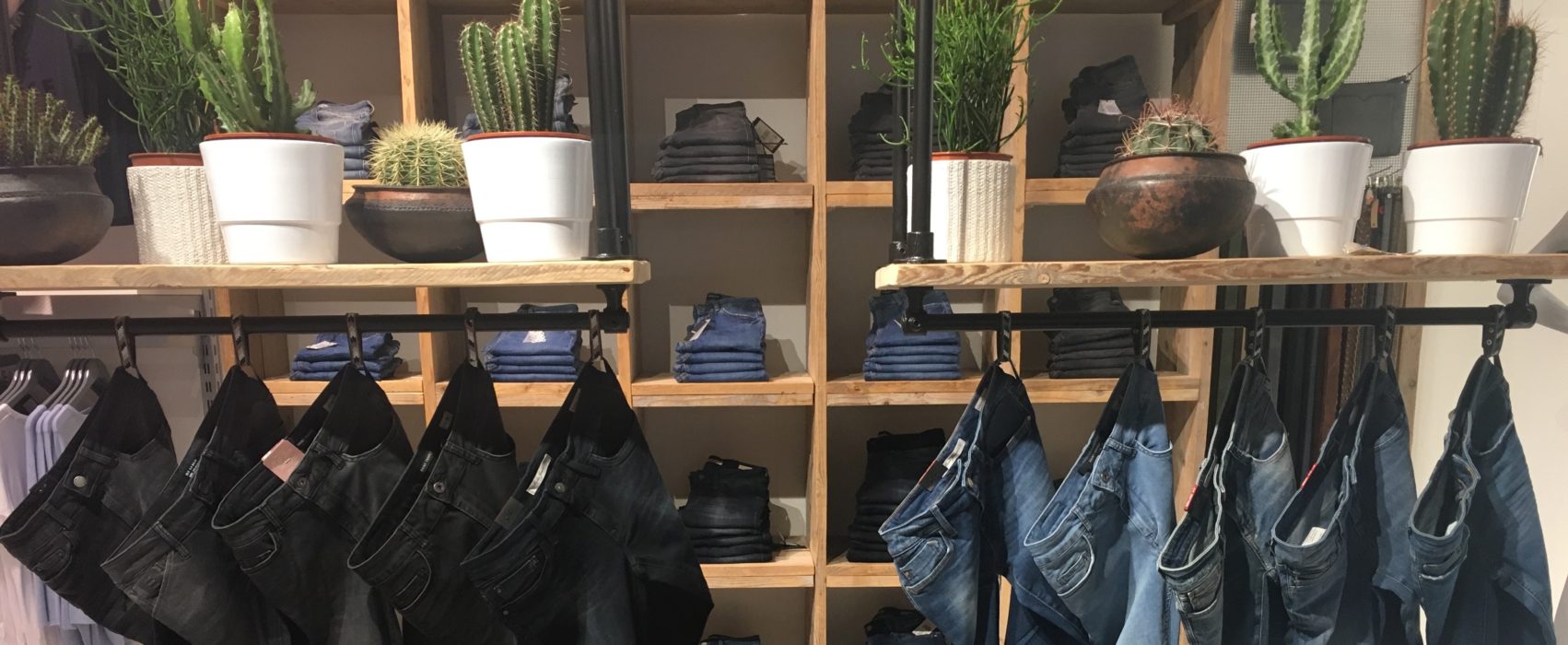 Egoïsme Tegenstander Slim Mellow 'Kies de kleding die bij je past en creëer je eigen stijl van leven' – Mellow Asten Egoïsme Tegenstander Slim Mellow 'Kies de kleding die bij je past en creëer je eigen stijl van leven' – Mellow Asten